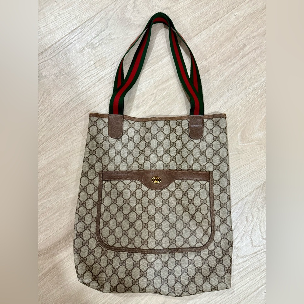 Authentic Vintage Gucci GG Supreme Emily Large Tote - Gucci’s on the comeback!!